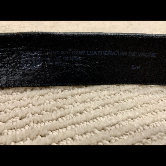Gap leather belt - Picture 2 of 2